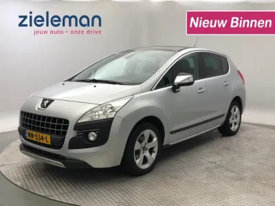 Peugeot 3008 1.6 E-HDI Active Automaat Panorama