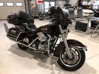 Harley-Davidson FLHTCU